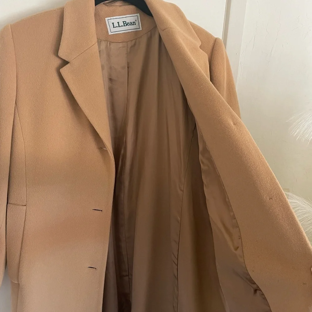π SOLD π L.L. Bean - Vintage Tan Coat - Picture 5 of 9